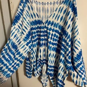 Flowy 3/4 sleeve shirt